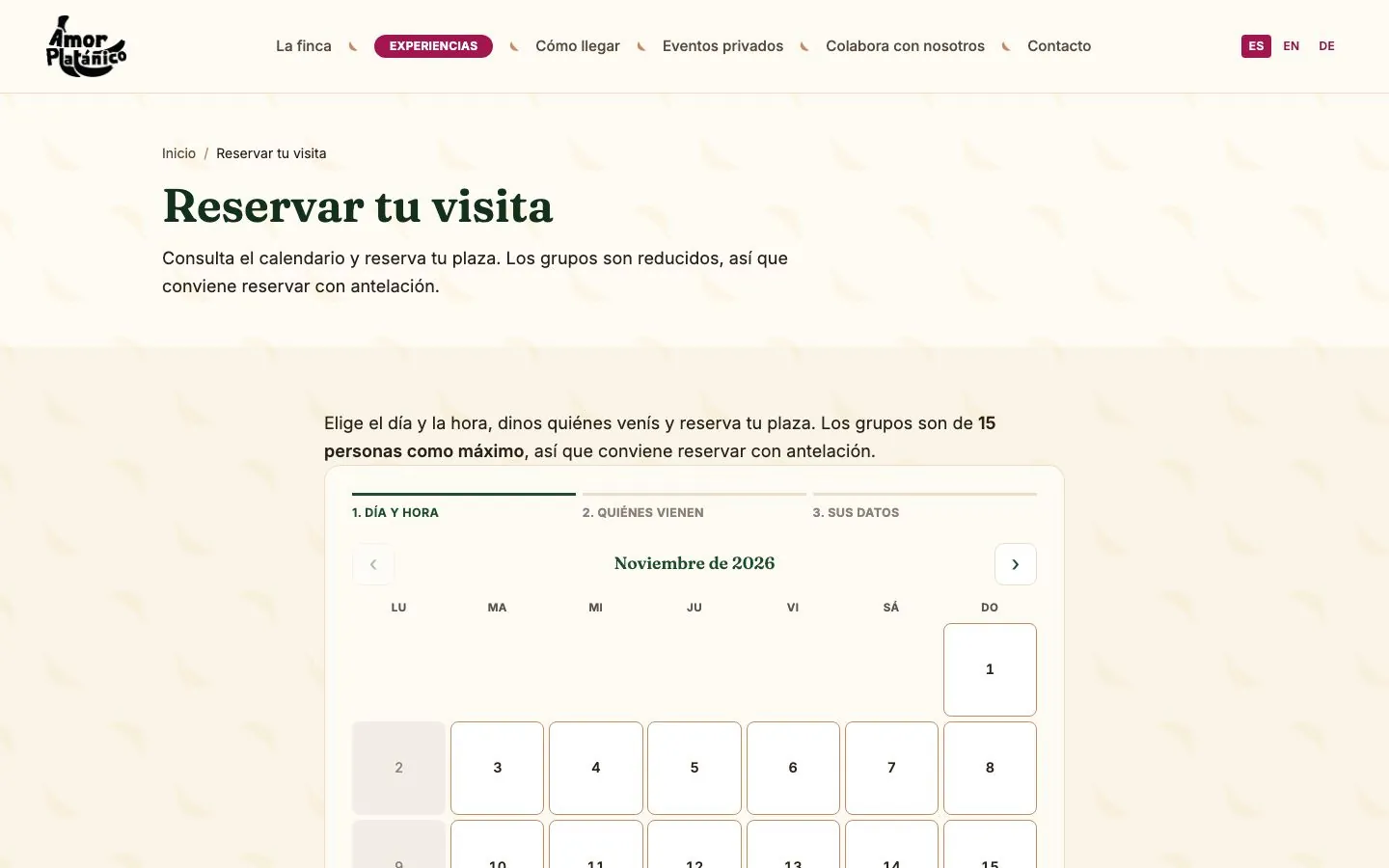 Calendario de reservas con disponibilidad por pase.